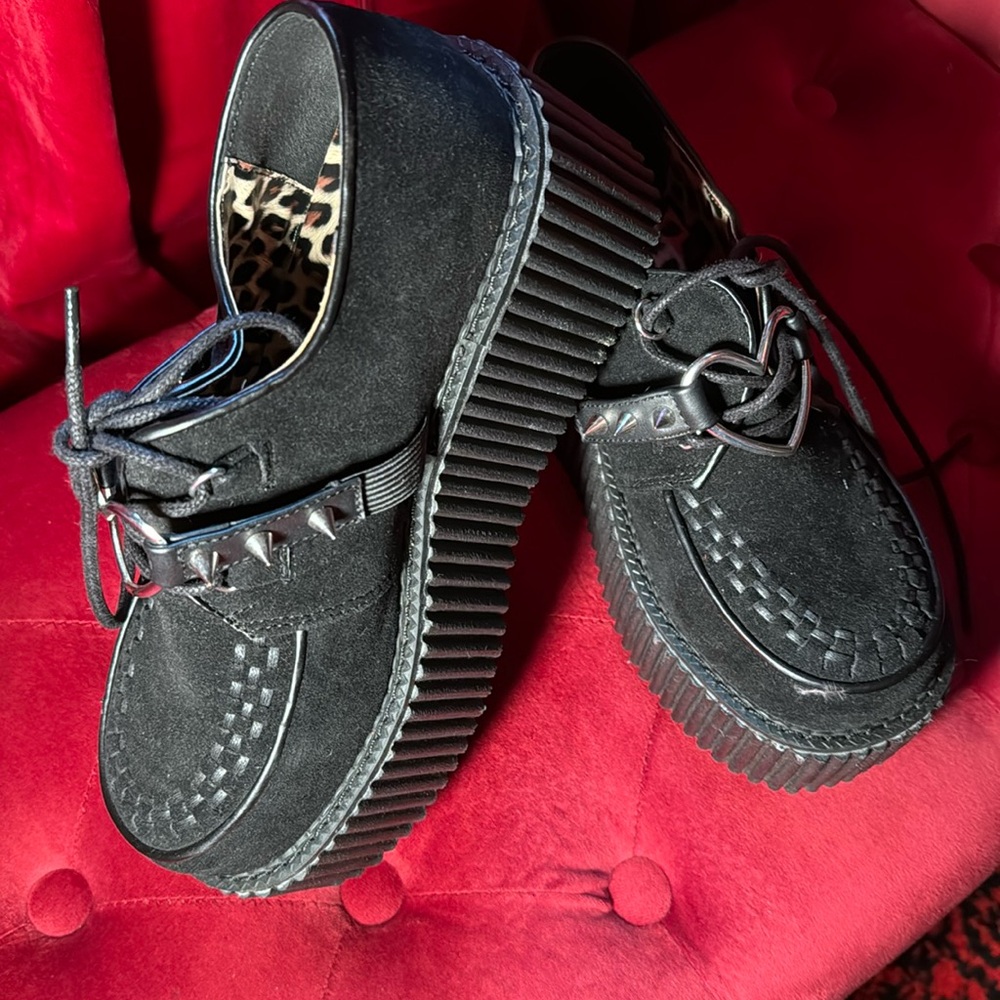 REBY HARDY’S!!! Demonia Black Suede Platform Creeper Flats with Studs